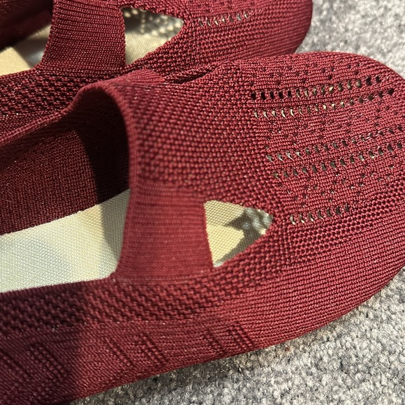 New Slip on Canvas Stretch Slip One House Shoe Size 40/ Women Size 9 - Picture 2 of 3